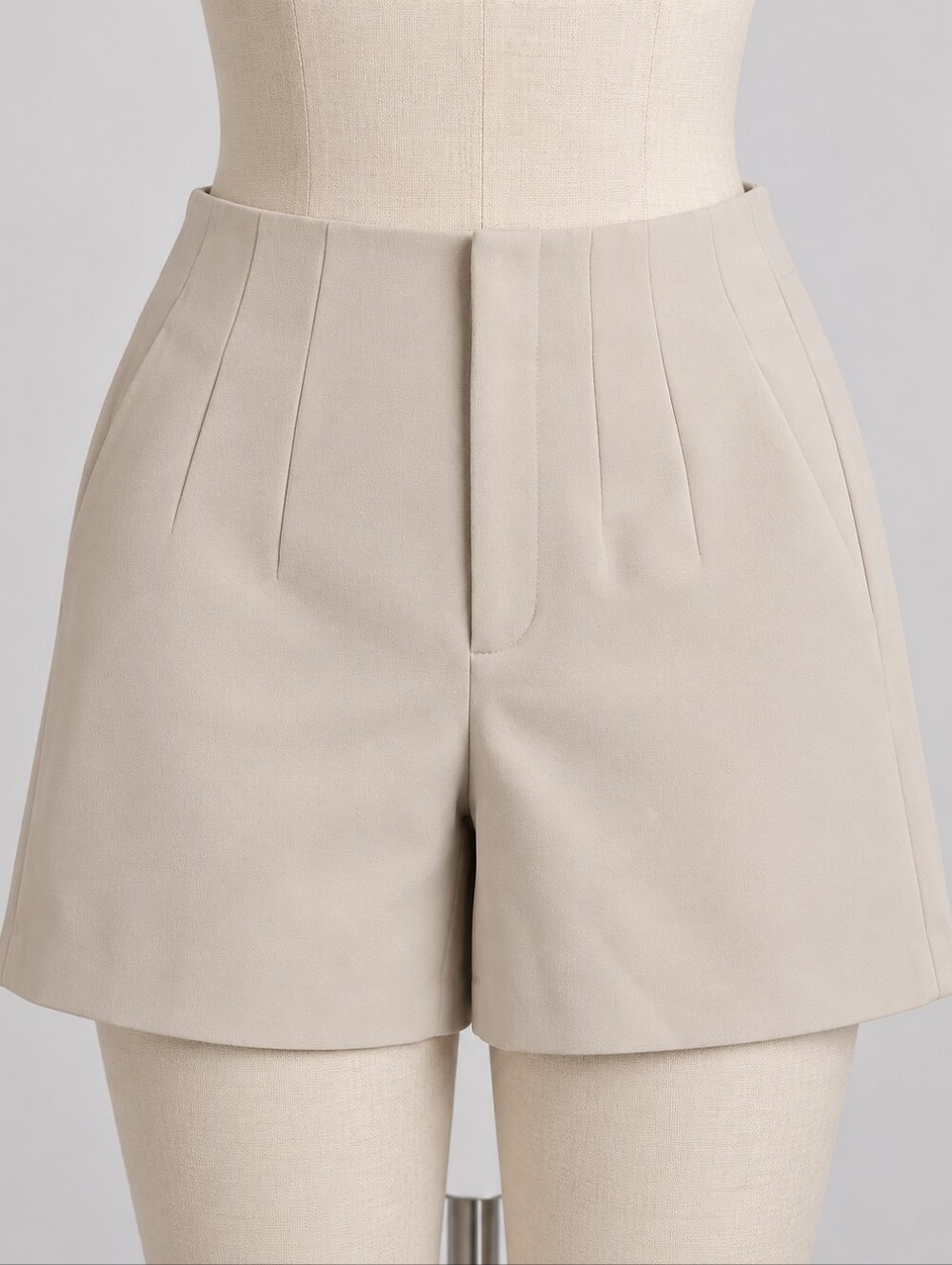 Zara High-Waisted Tailored Pleated Shorts Beige Size Small (S)
